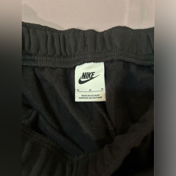 Nike Cargo Sweatpants - Picture 3 of 3